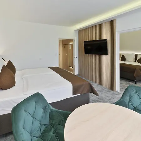 Wellness Astra ホテル