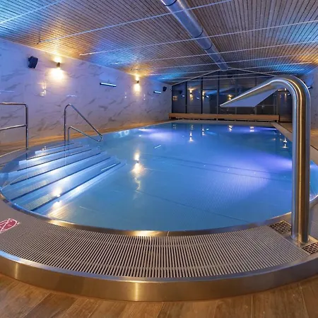 Wellness Astra ホテル 4*